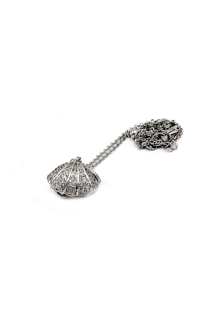 pearl shell necklace