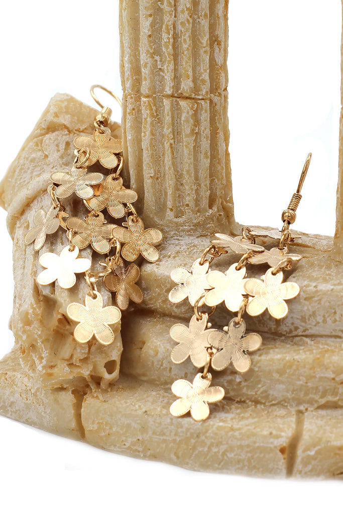 Fashionable Fringe Flower Earrings