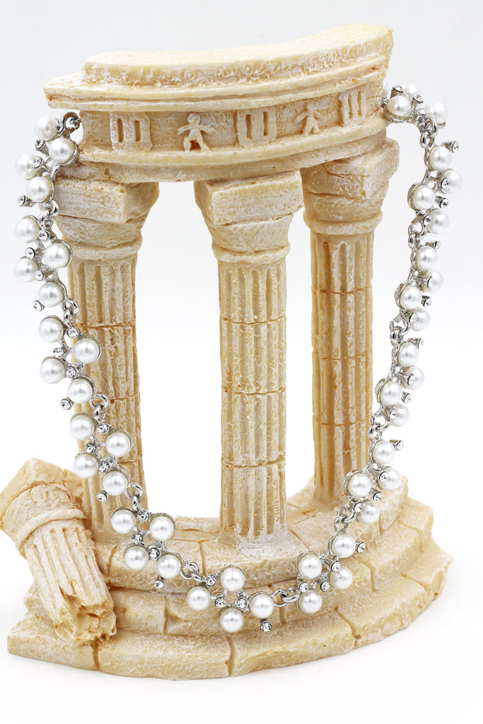 Fashion Pearls necklace