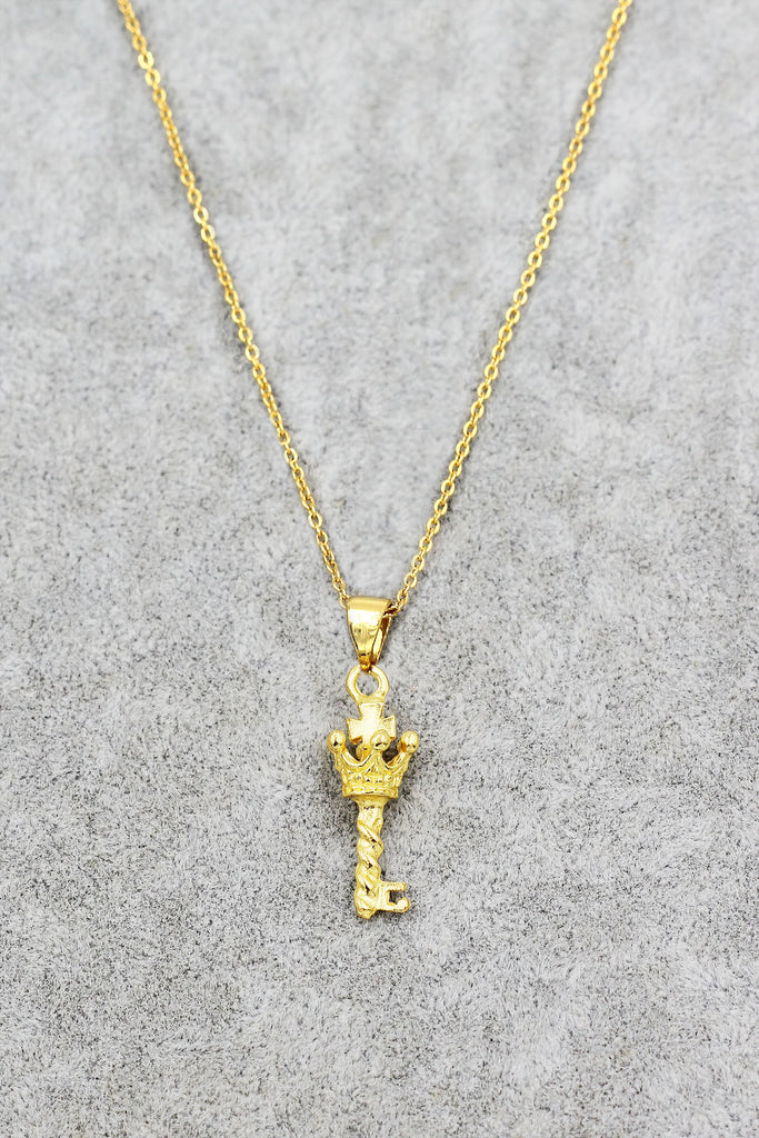 vintage crown key pendant necklace