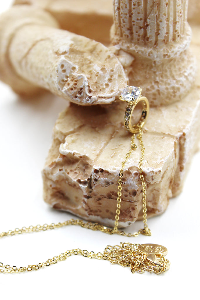 elegant crystal ring clavicle necklace