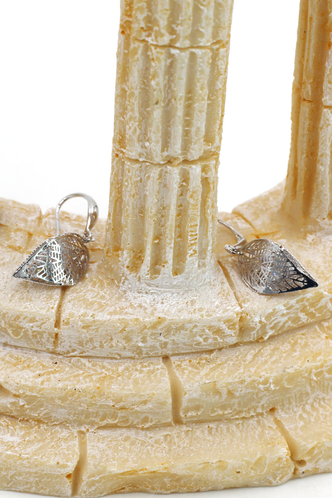 lady foliage crystal earrings