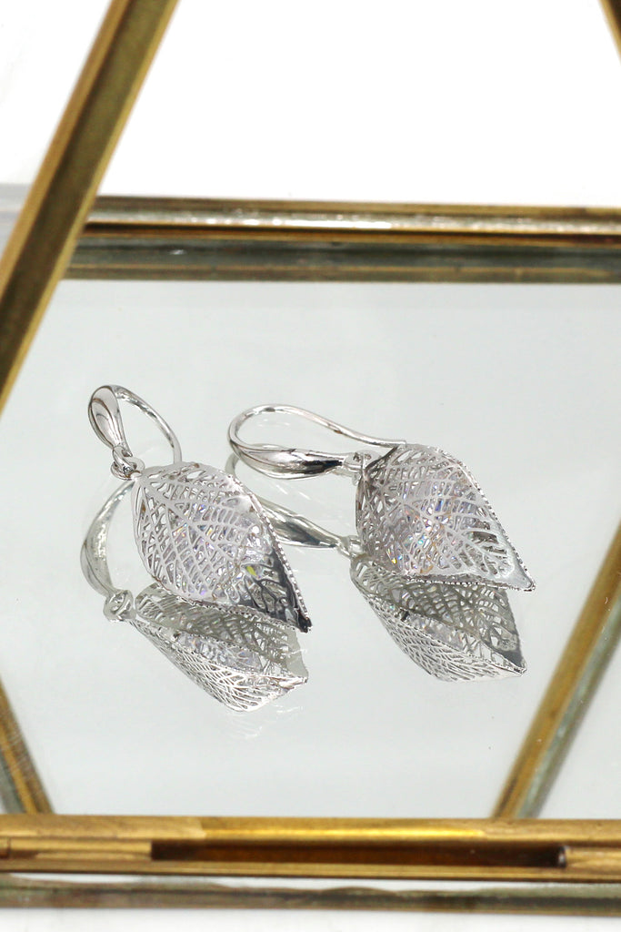 lady foliage crystal earrings