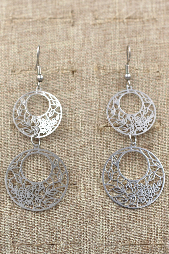 Vintage cutout earrings
