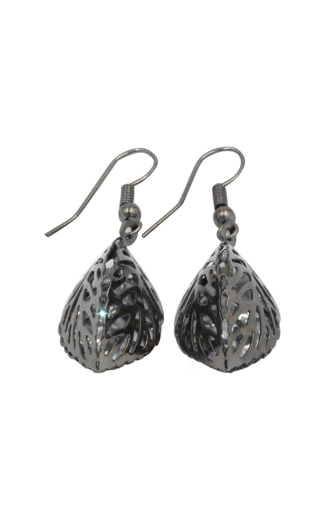 hollow crystal leaves earrings