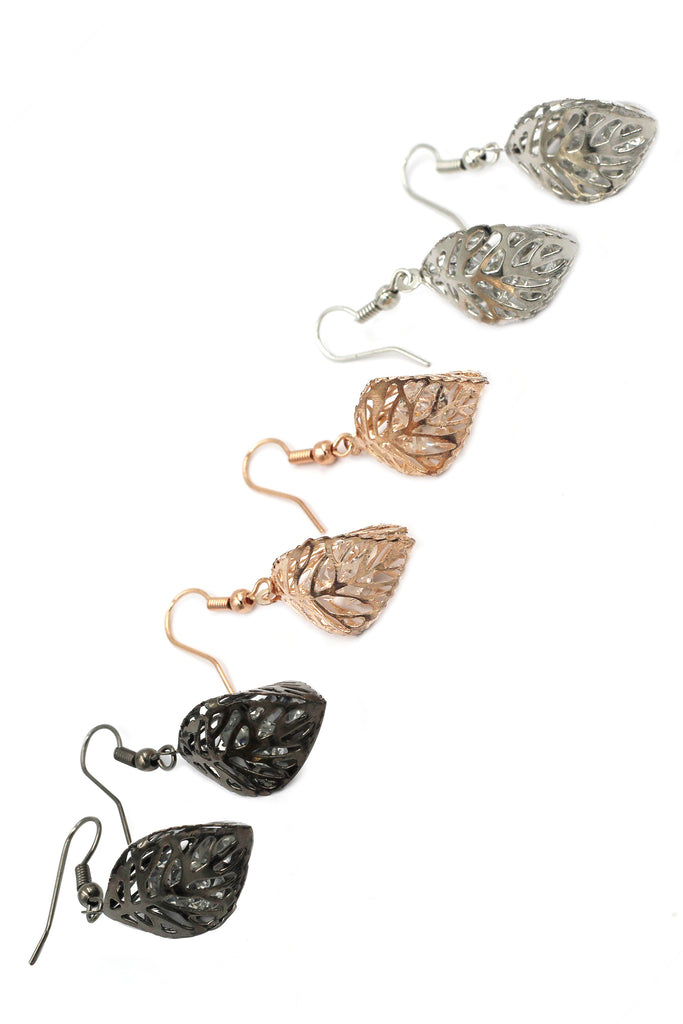 hollow crystal leaves earrings