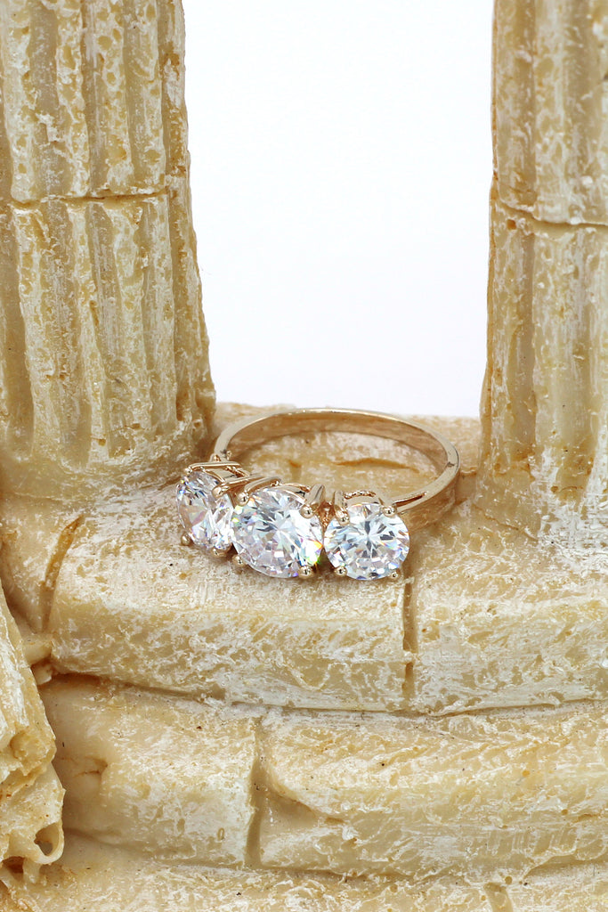 shining round crystal ring