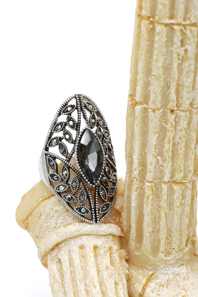 noble black crystal silver ring
