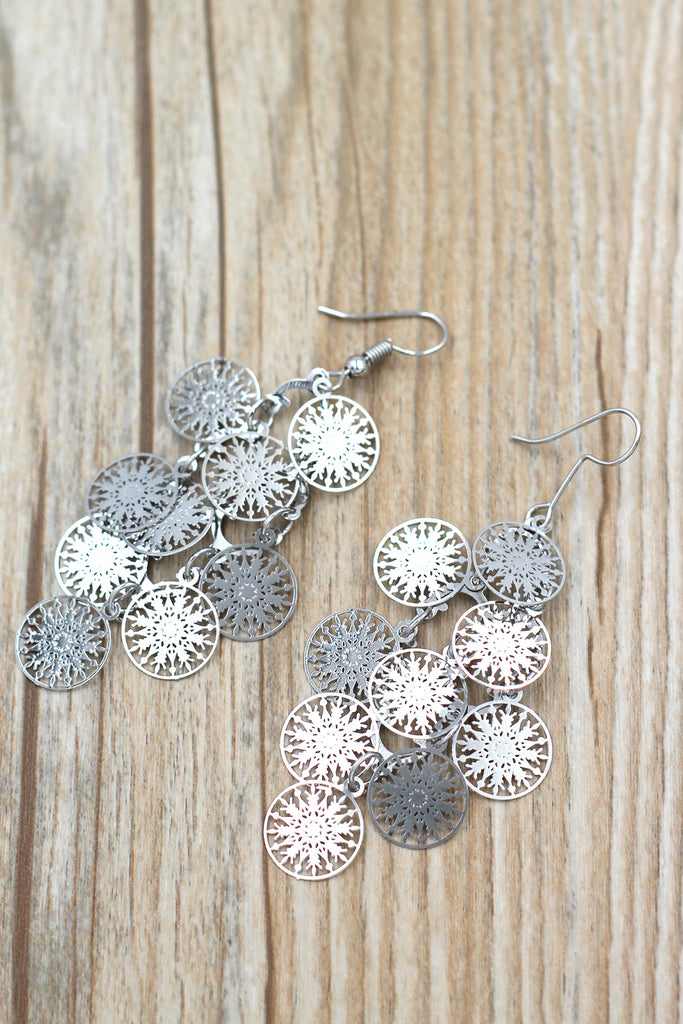 Fashion retro hollow earrings