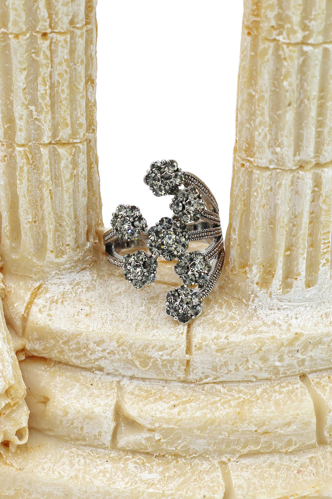 noble emerald crystal flower silver ring