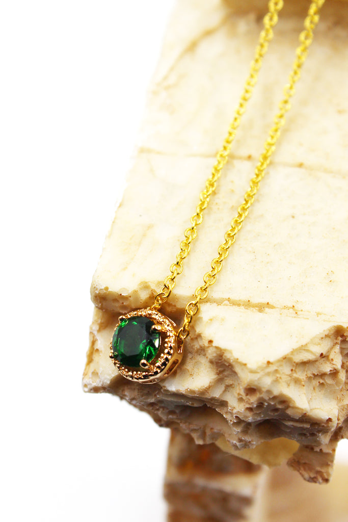 fashion gold four-claw crystal necklace