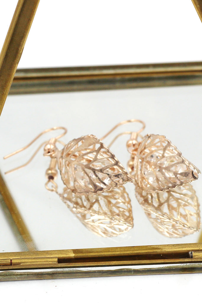 hollow crystal leaves earrings