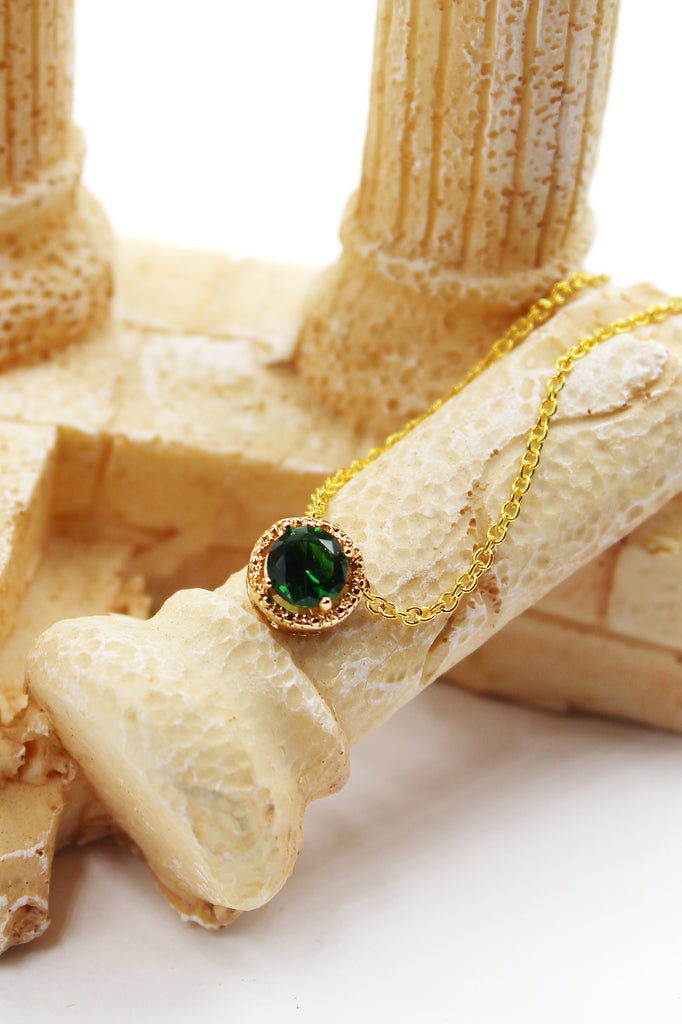 fashion gold four-claw crystal necklace