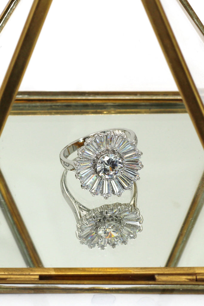 round shiny crystal earrings ring set