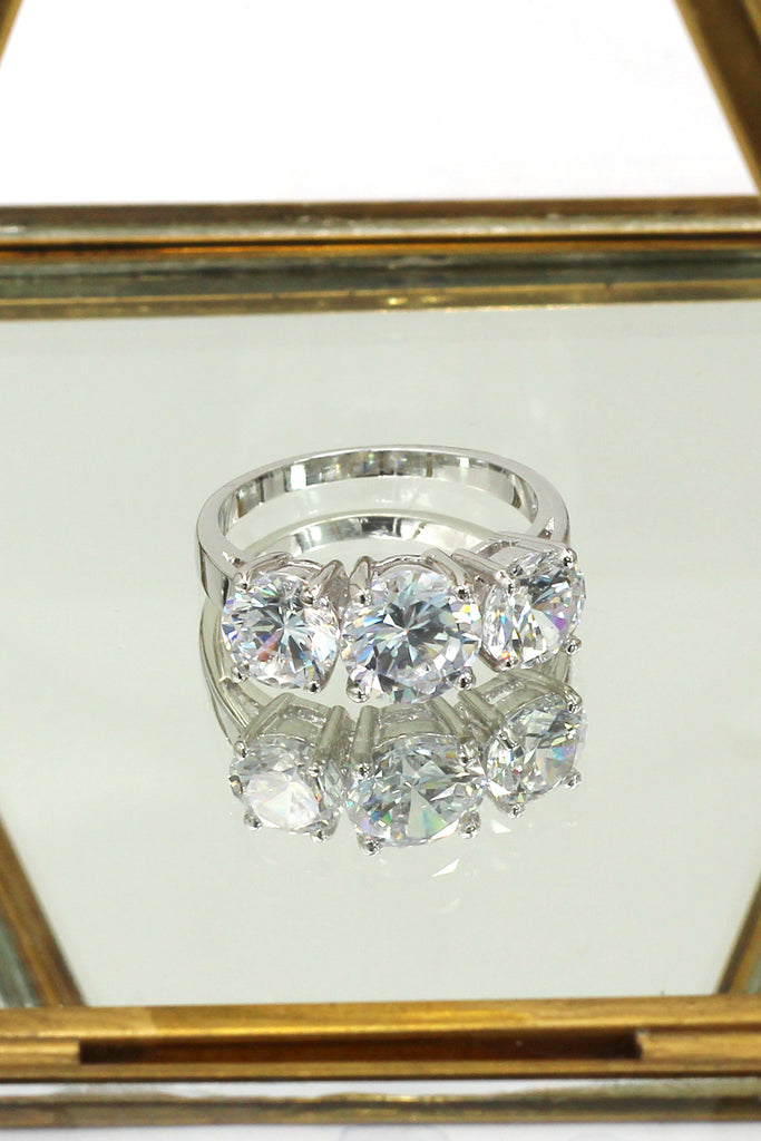 shining round crystal ring