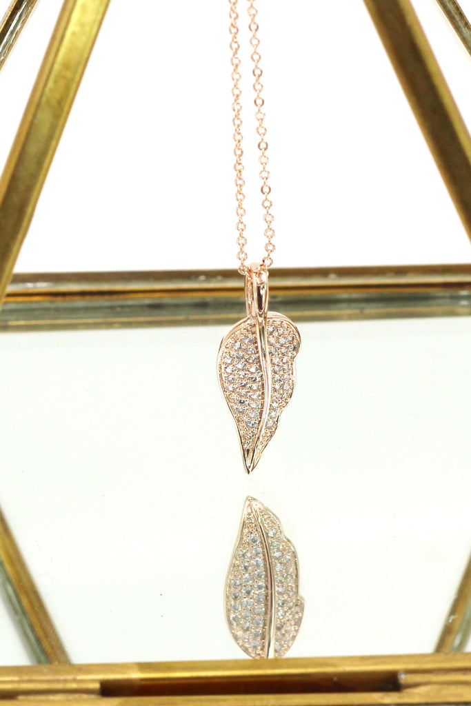 delicate leaves crystal necklace
