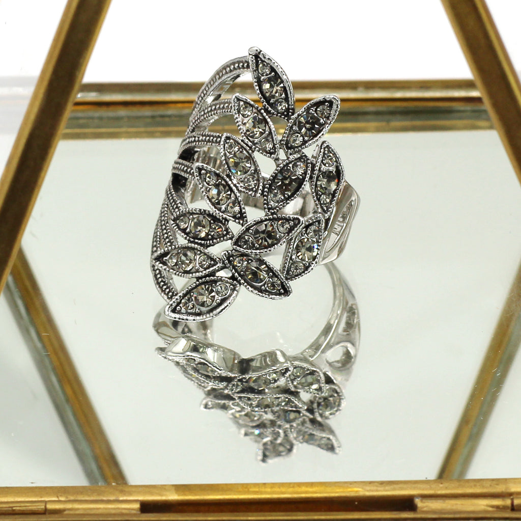 fashion asymmetrical gray-green crystal silver ring