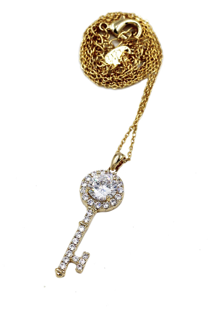 simple crystal key pendant necklace