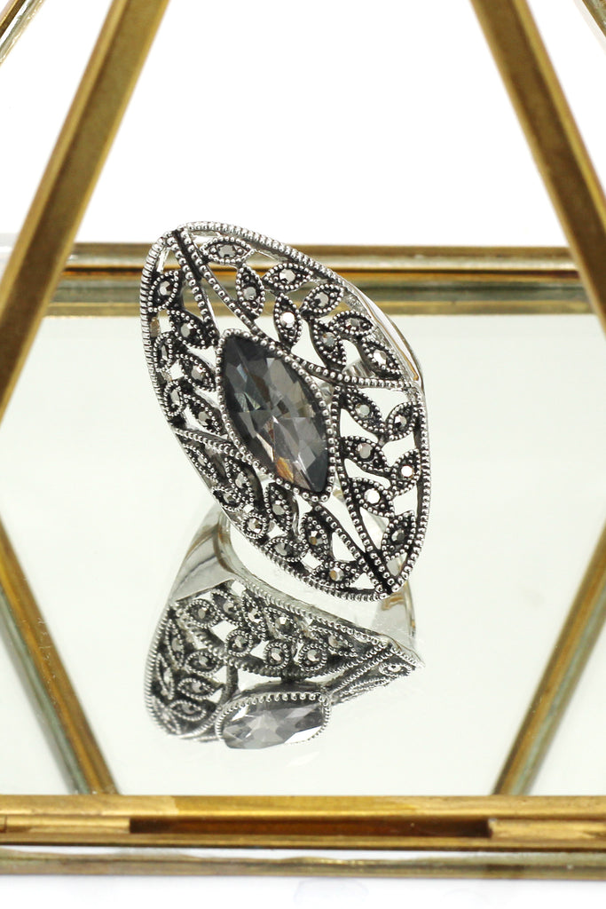 noble black crystal silver ring
