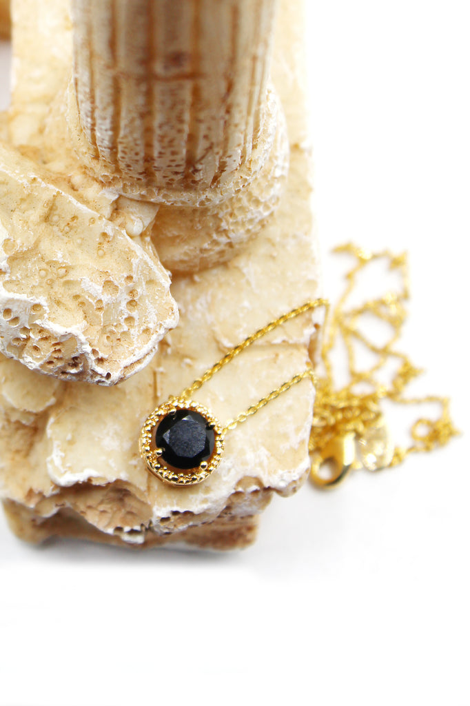 fashion gold four-claw crystal earrings necklace set