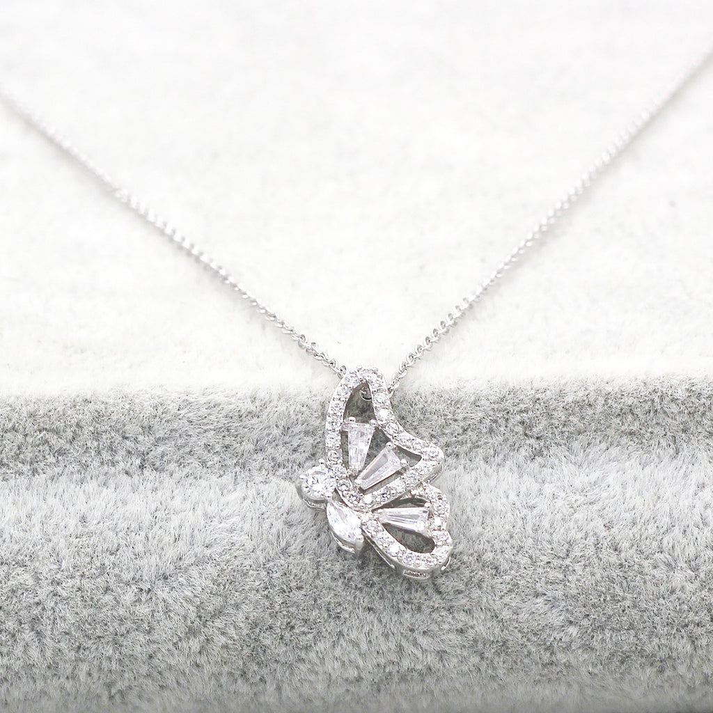 Exquisite Butterfly Crystal Necklace Set