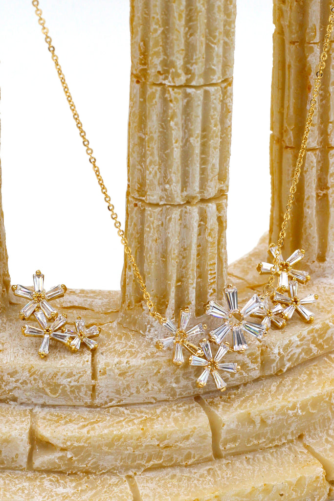 simple flowers crystal necklace earrings set