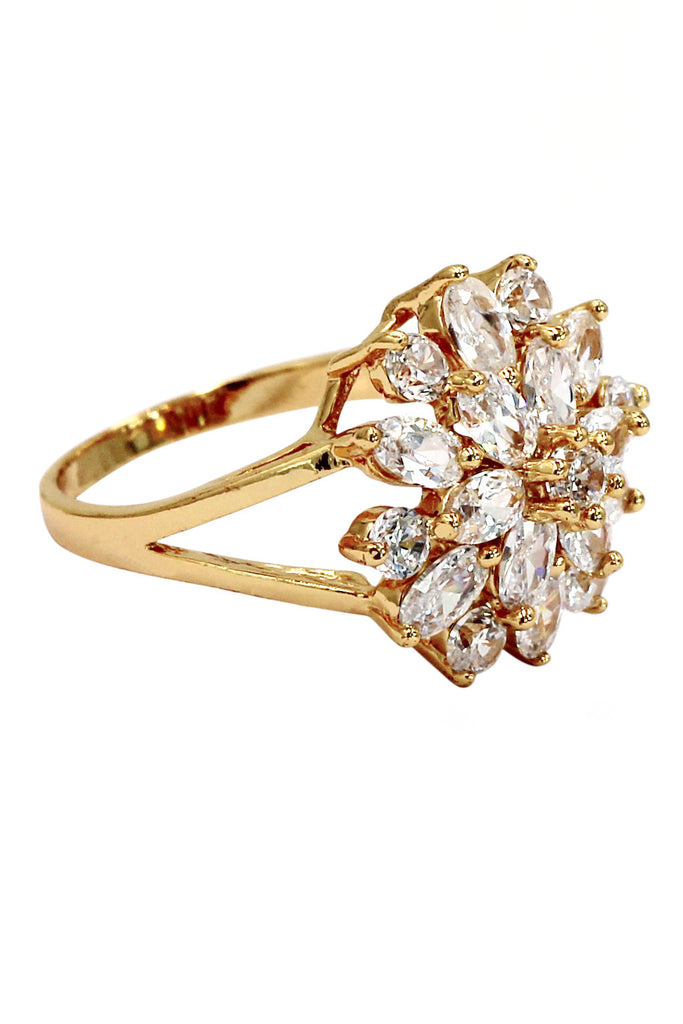 noble golden crystal flower ring