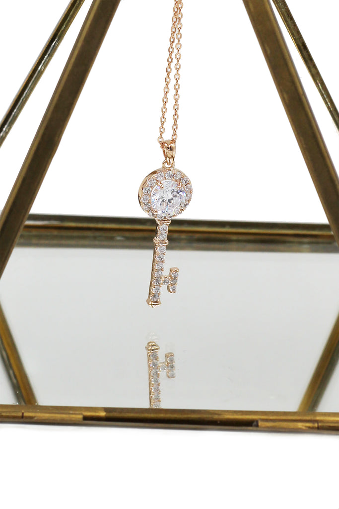 simple crystal key pendant necklace