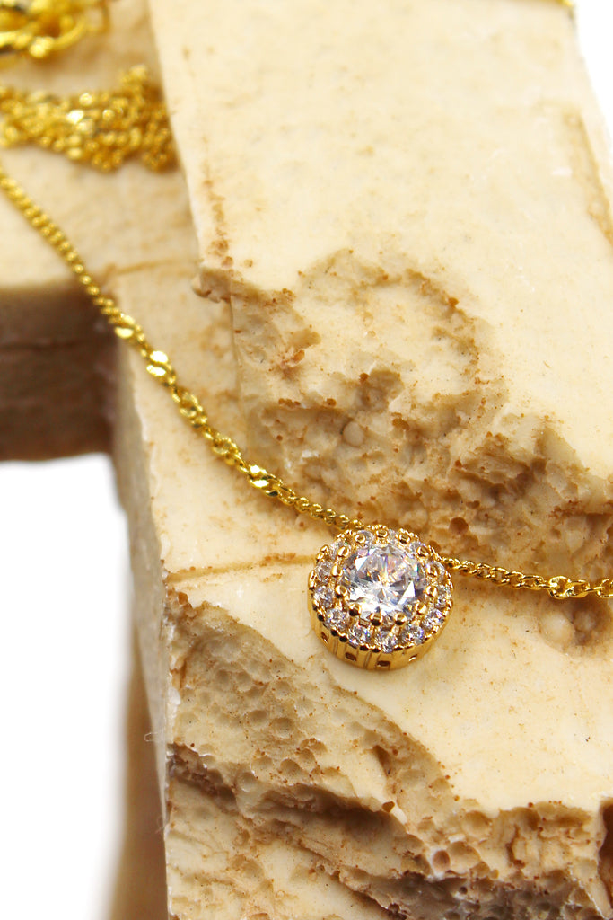 fashion gold crystal necklace