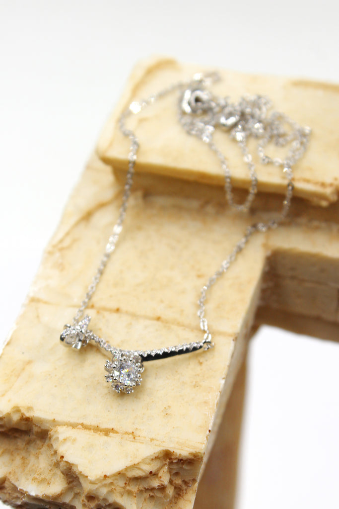 fashion shiny pendant necklace