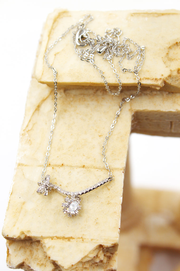 fashion shiny pendant necklace