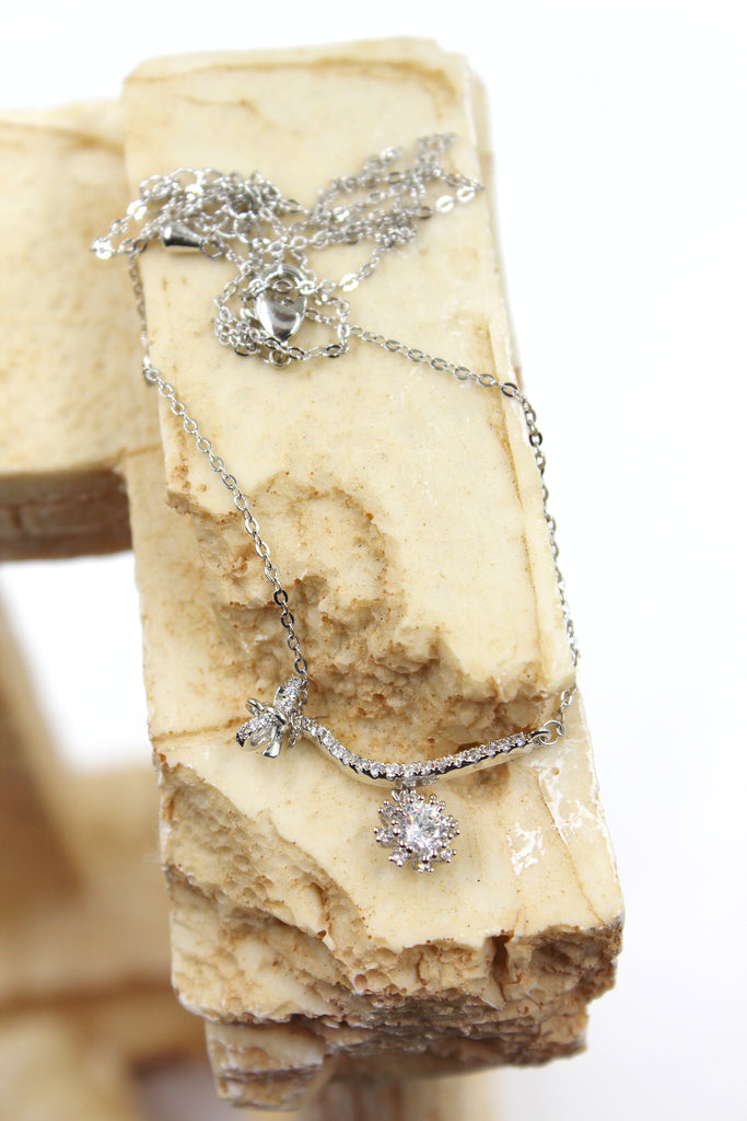 fashion shiny pendant necklace