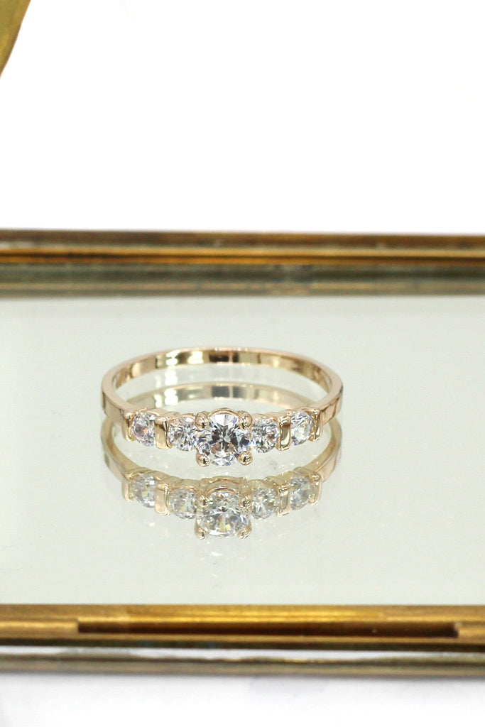 Similar interval rose gold crystal ring