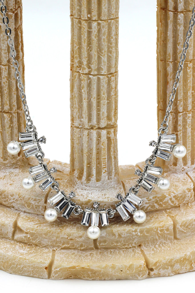 fashion crystal and pearl silver necklace