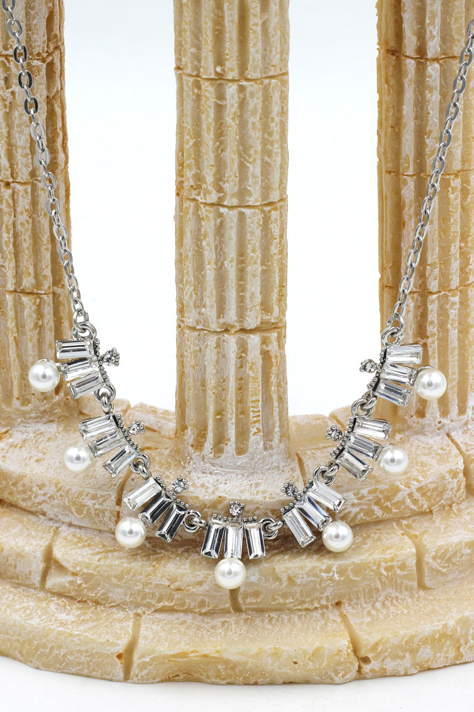 fashion crystal and pearl silver necklace