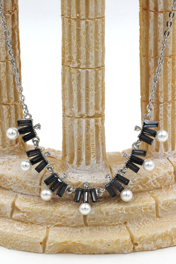 fashion crystal and pearl silver necklace