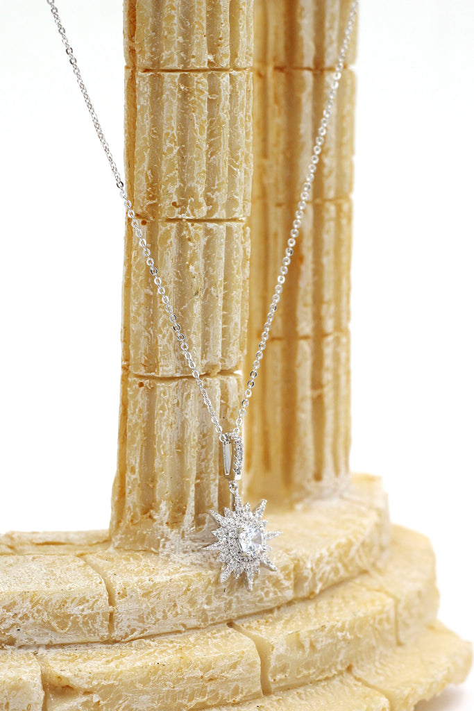 shiny star crystal necklace