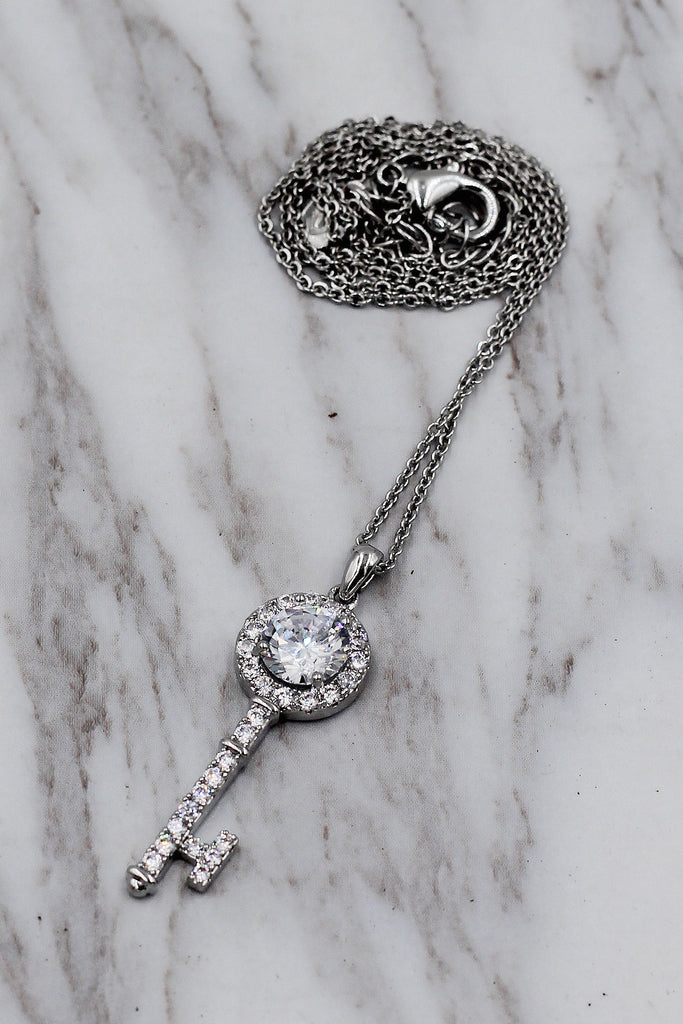 simple crystal key pendant necklace