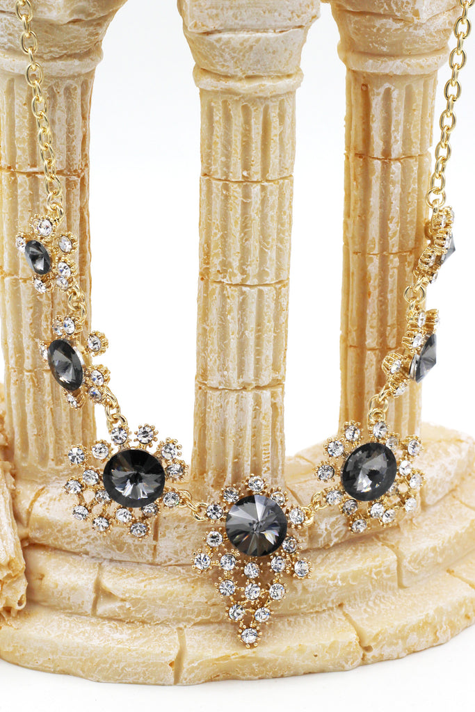 Fine fashion crystal necklace