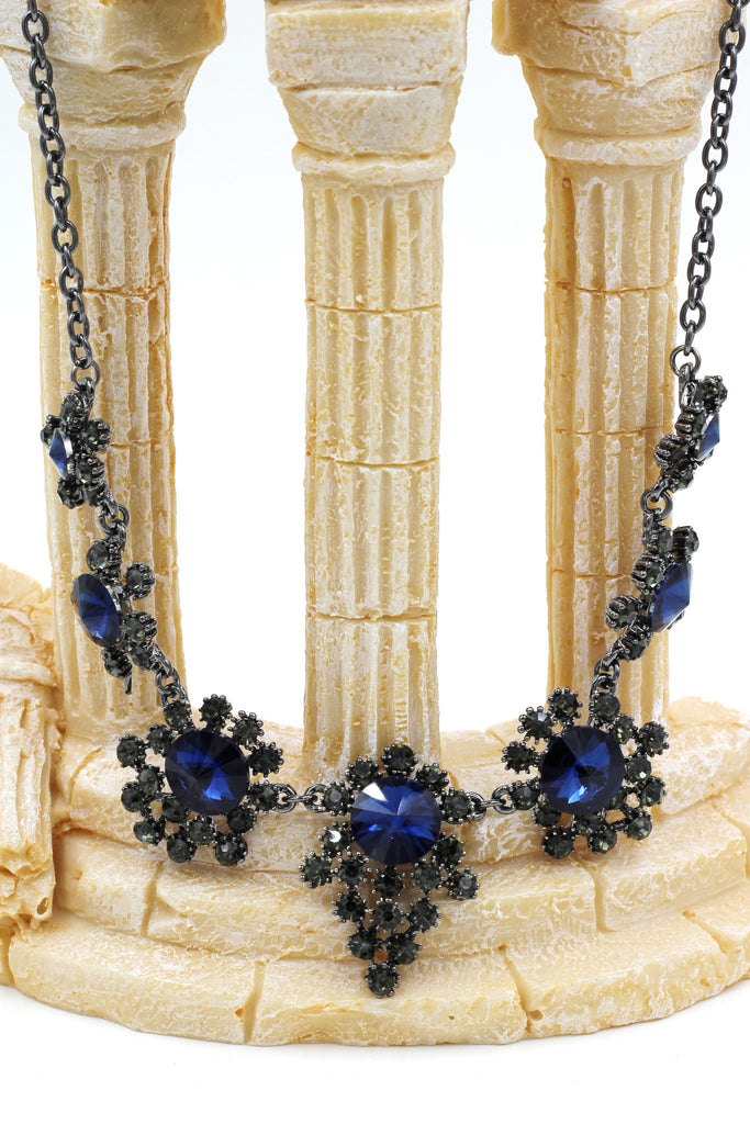 Fine fashion crystal necklace