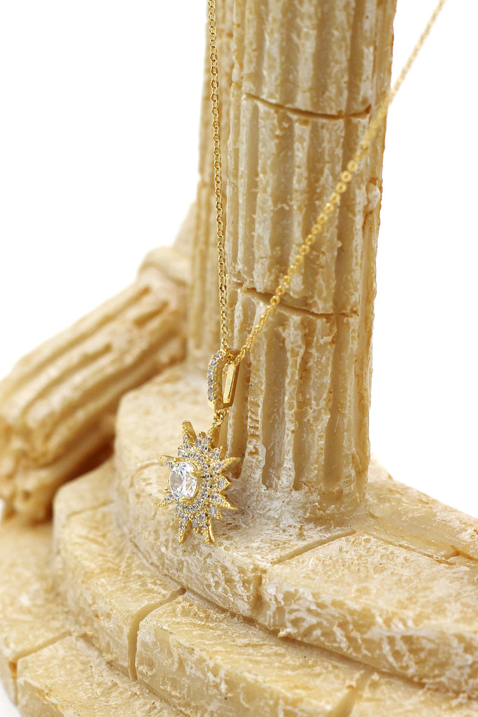 shiny star crystal necklace