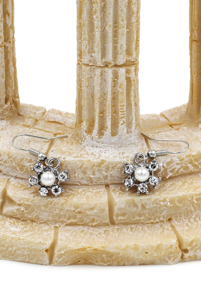 classic crystal and pearl necklace earrings set