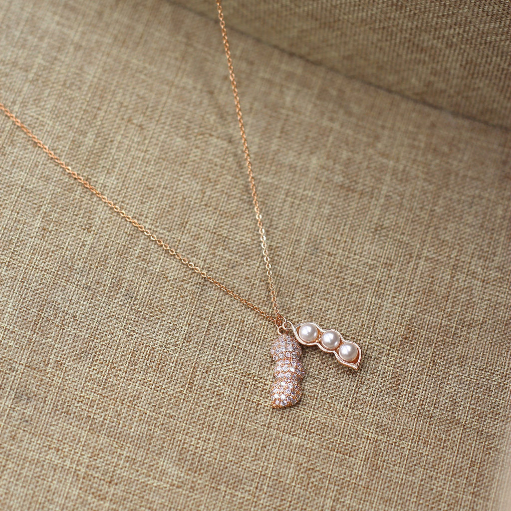 Elegant Pearl Peanut Butterfly Necklace Set