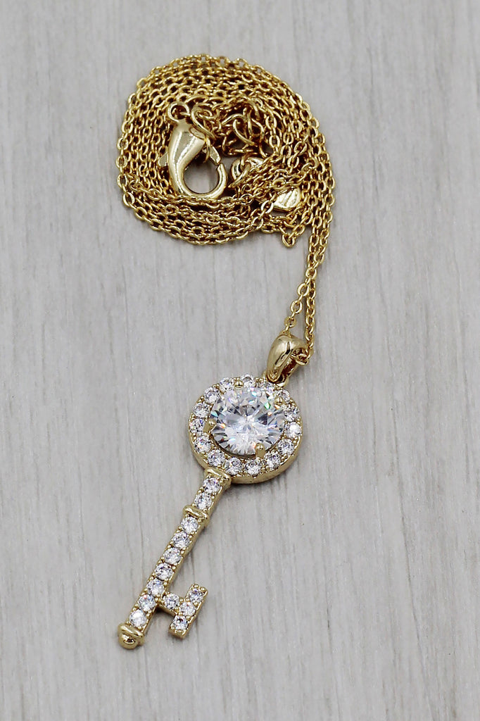 simple crystal key pendant necklace