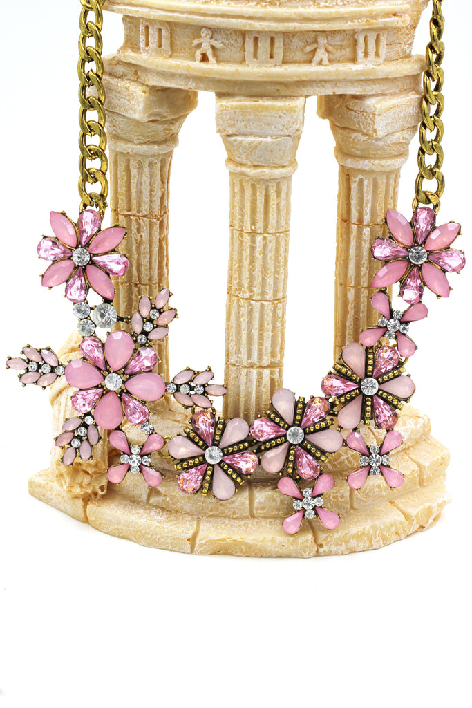 elegant pink flowers golden necklace