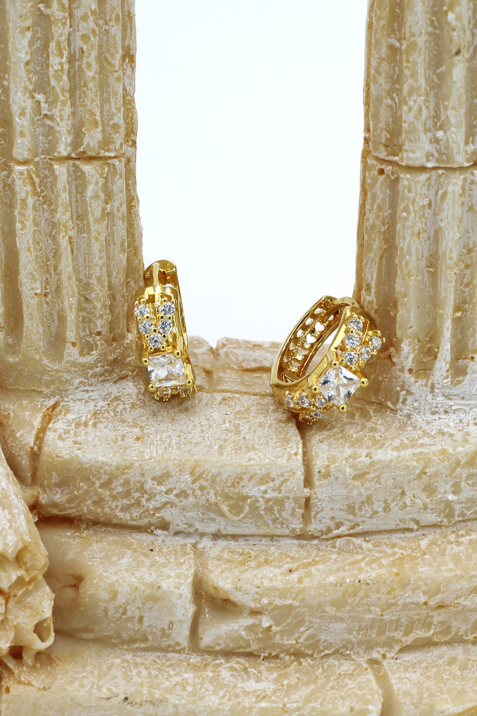 lovely crystal gold earrings