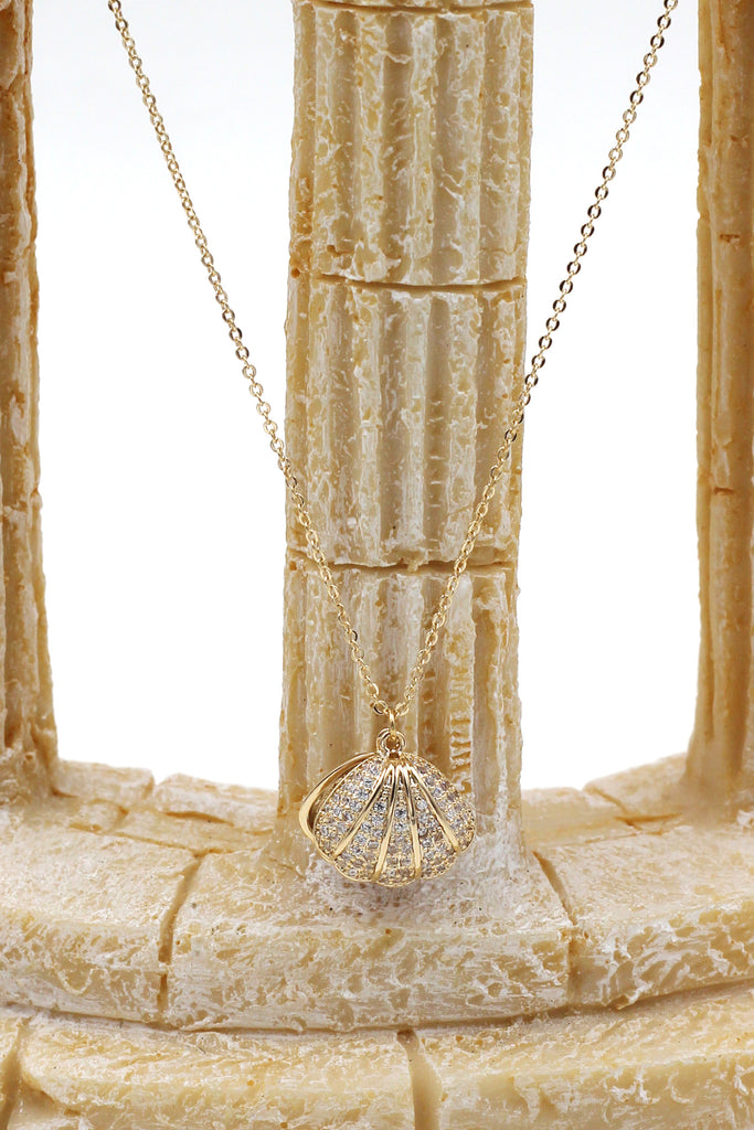 pearl shell necklace