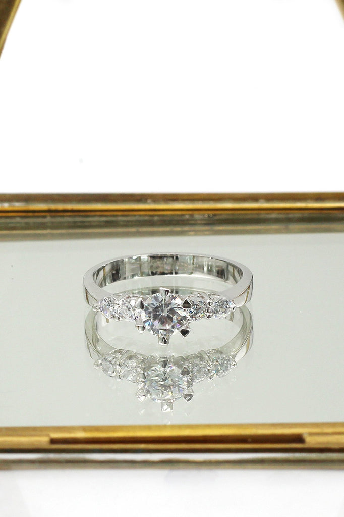 shiny six prong crystal ring necklace set