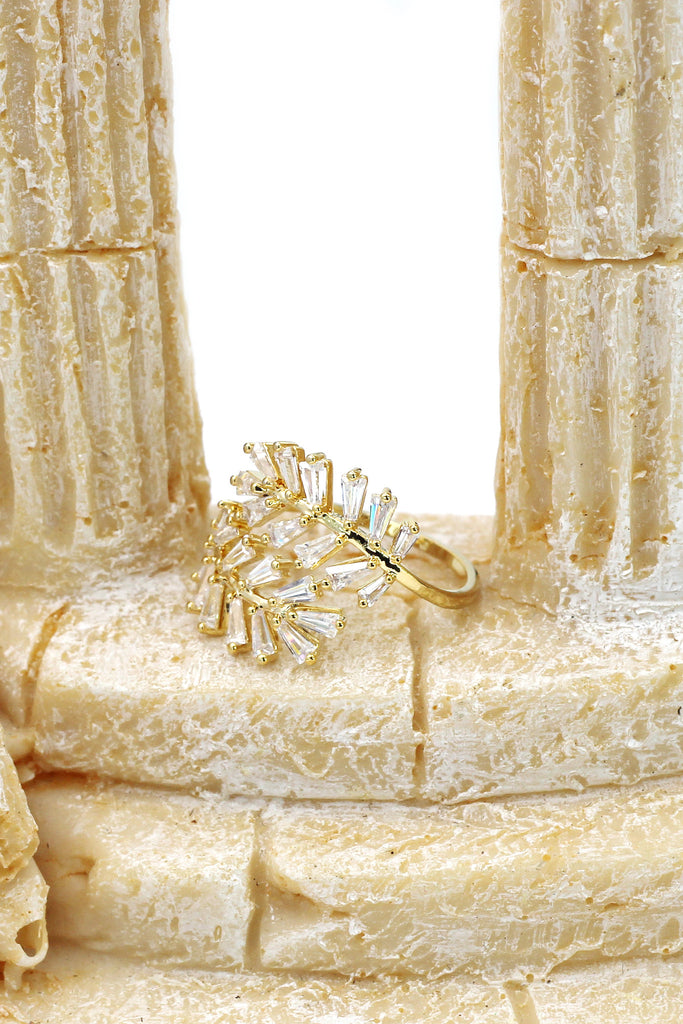 fashion crystal inclusive ring