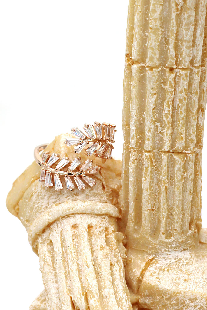 fashion crystal inclusive ring